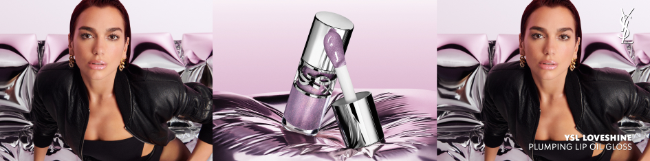 Werbebild für YSL Loveshine Plumping Lip Oil Gloss: Eine Frau mit zurückgebundenem Haar, glänzenden Lippen und schwarzer Lederjacke sitzt vor einem metallisch glänzenden, rosa Hintergrund. In der Mitte des Bildes ein geöffneter Lip Gloss in Lavendelton mit silberner Verpackung. Rechts Text: 'YSL Loveshine – Plumping Lip Oil Gloss' mit YSL-Logo.